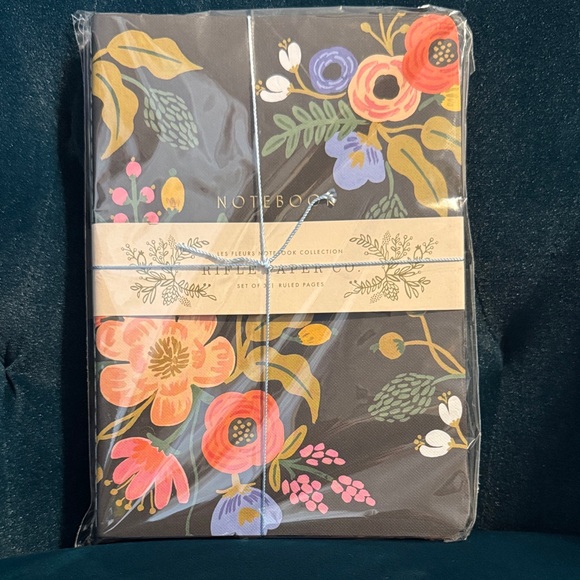 Rifle Paper Co Set of Three Lively Floral Notebooks - discontinued - Picture 2 of 4